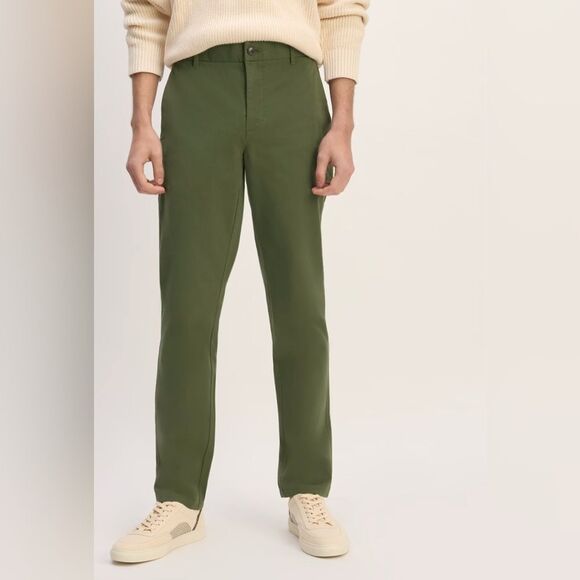 Everlane The Performance Chino | Uniform Slim Fit in DEEP MOSS GREEN - Picture 1 of 12